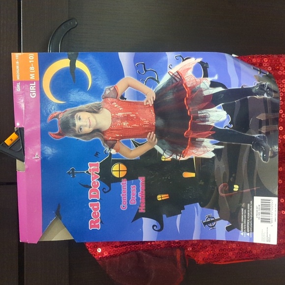 Red Devil Costume for Kids - NWT Size 8-10 - Picture 2 of 4